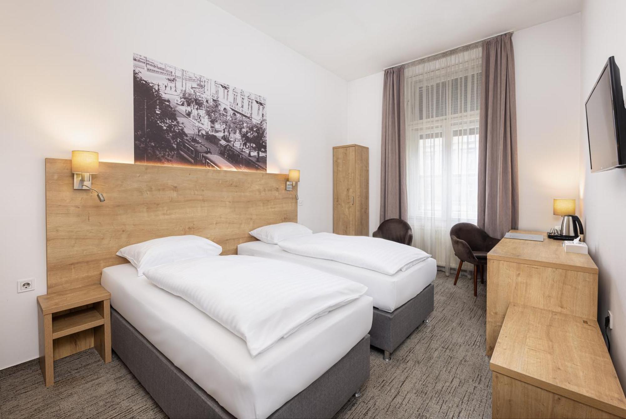 Double or Twin Room,1576689002:JPEG