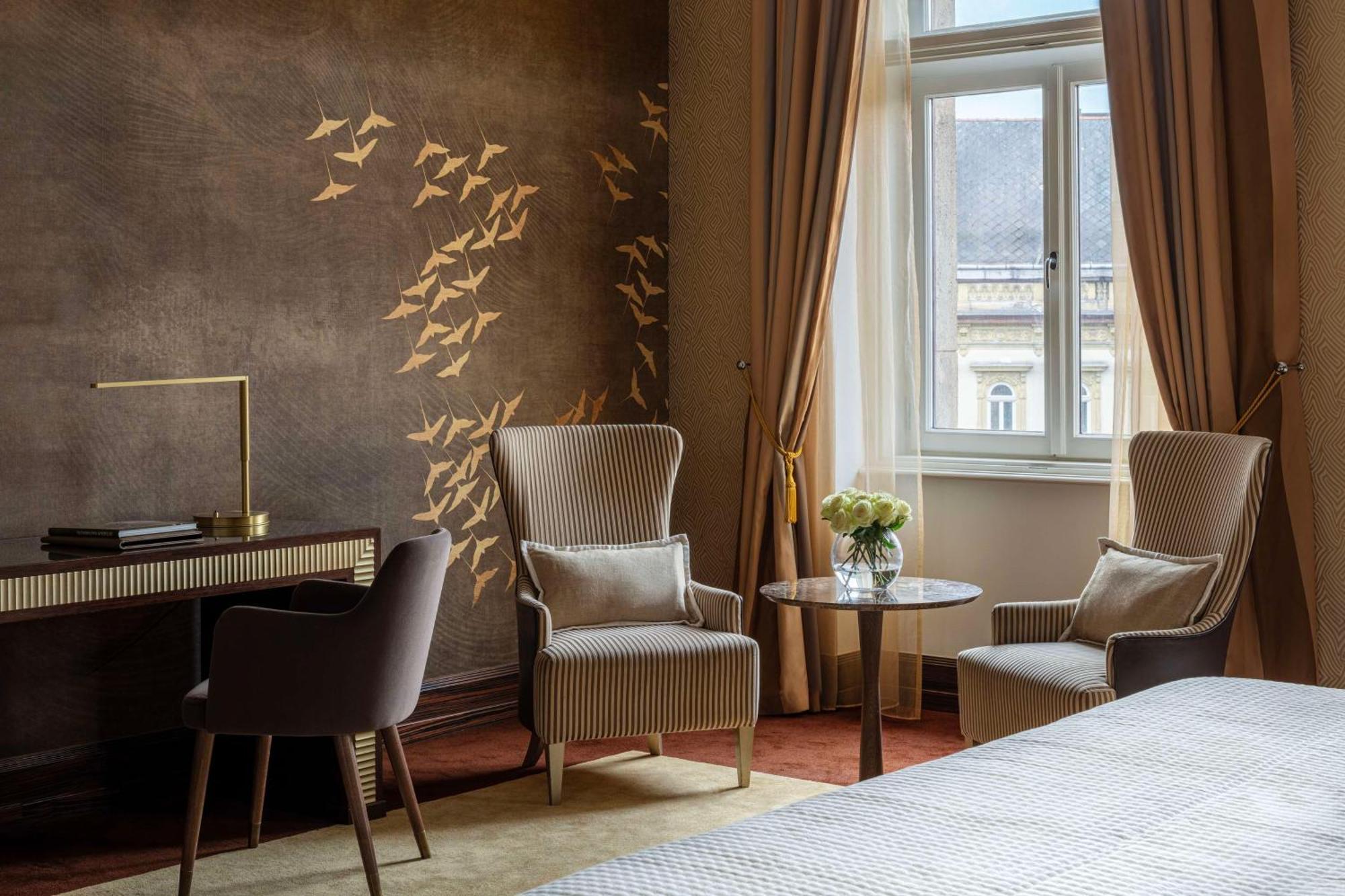 Grand Premium Room City View