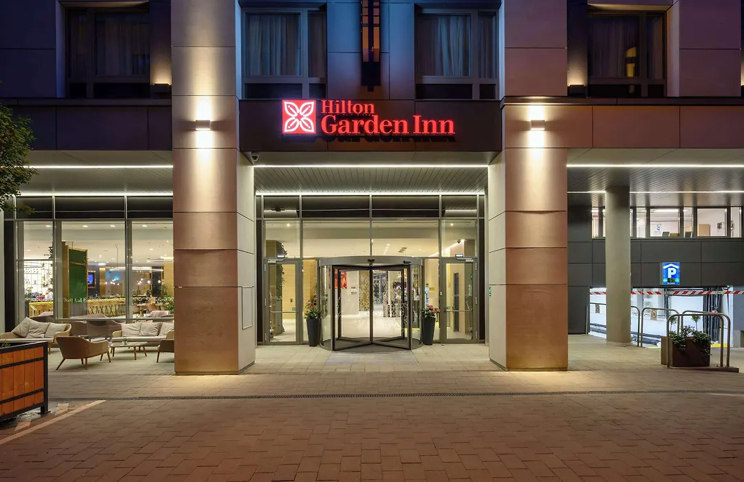Hilton Garden Inn Budapest City Centre-1