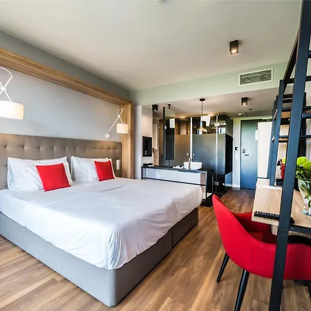 Up Hotel Budapest-2
